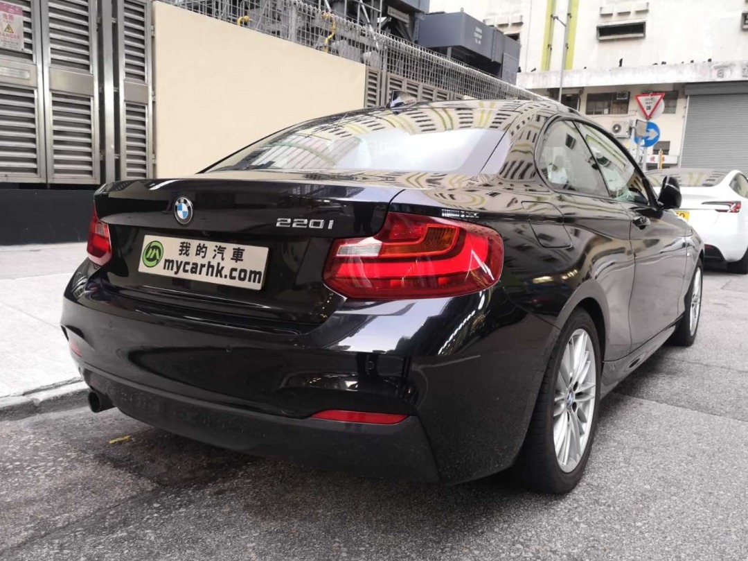BMW  220i COUPE M SPORT Auto62863129089154111