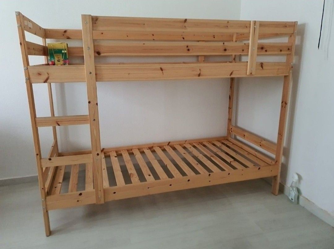 Bunk bed (Category: Bed Frames & Mattresses) located in Singapore. Submitted by bernardss (Listing ID 1365005287, Image 1). Description: .