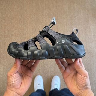 (Category: ) located in . Submitted by fashion.luxe (Listing ID 1365099489, Image 1). Description: .