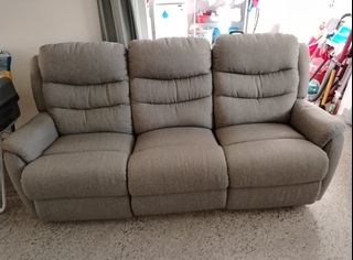 (Category: ) located in . Submitted by bernardss (Listing ID 1365004170, Image 1). Description: .