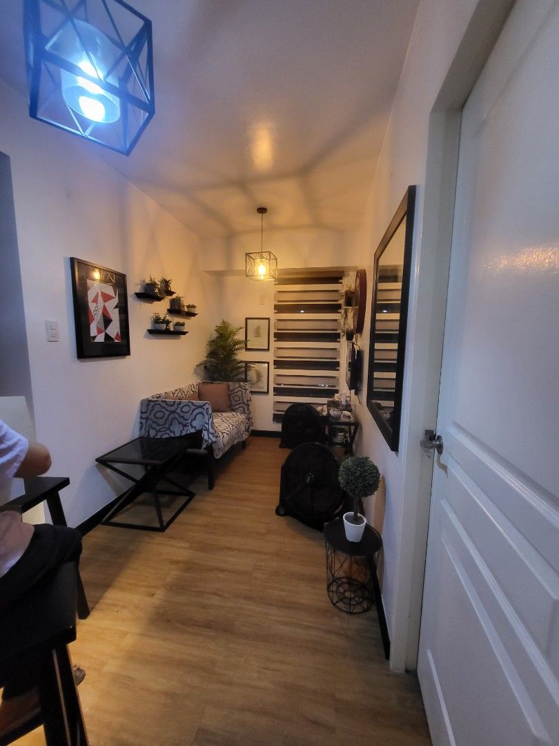 Flair Condominium for Sale (Category: Apartments & Condos) located in Mandaluyong City. Submitted by cfiveacars (Listing ID 1365006222, Image 1). Description: **For Sale: Cozy Fully Furnished Condo at Flair Tower North, Mandaluyong City – Your Urban Oasis Awaits!** Elevate your lifestyle with this charming 34 sq meter fully furnished condo unit on the 27th floor of the prestigious Flair Tower North Condominium in the heart of Mandaluyong City! Th