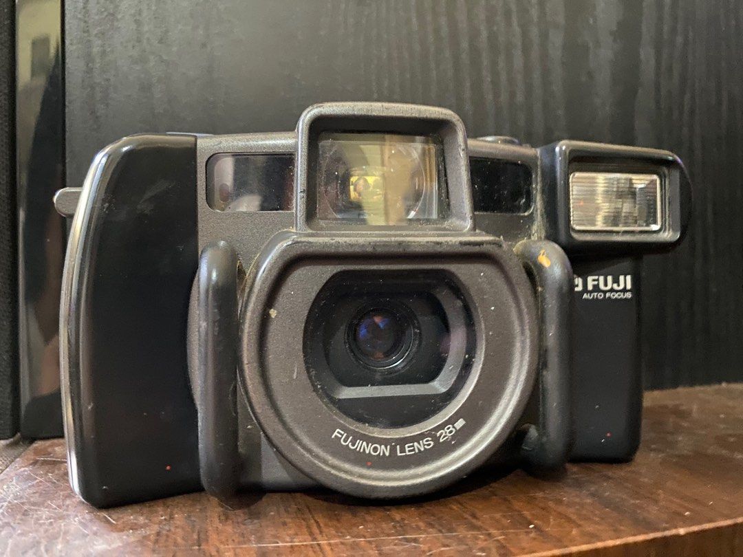 Fuji Work Record (Category: Cameras) located in Tabaco. Submitted by cinemahilig (Listing ID 1364954897, Image 2). Description: Good working condition. Film tested. Last price posted. Buyer shoulders shipping. Item location: Tabaco City, Albay. 09395763344.