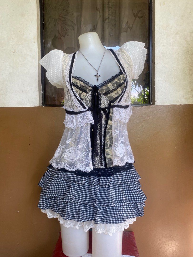 Horror Protagonist Premium Set (Category: Sets or Coordinates) located in Dipolog. Submitted by kennedy_closets (Listing ID 1365121555, Image 1). Description: currently on sale, horror protagonist inspired inspired 3pcs set including cami top, bolero and mini skirt 799 lock price .