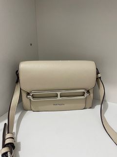 (Kategori: ) berada di . Dikirim oleh preloved.lyns (ID iklan 1365054296, Gambar 1). Deskripsi: .