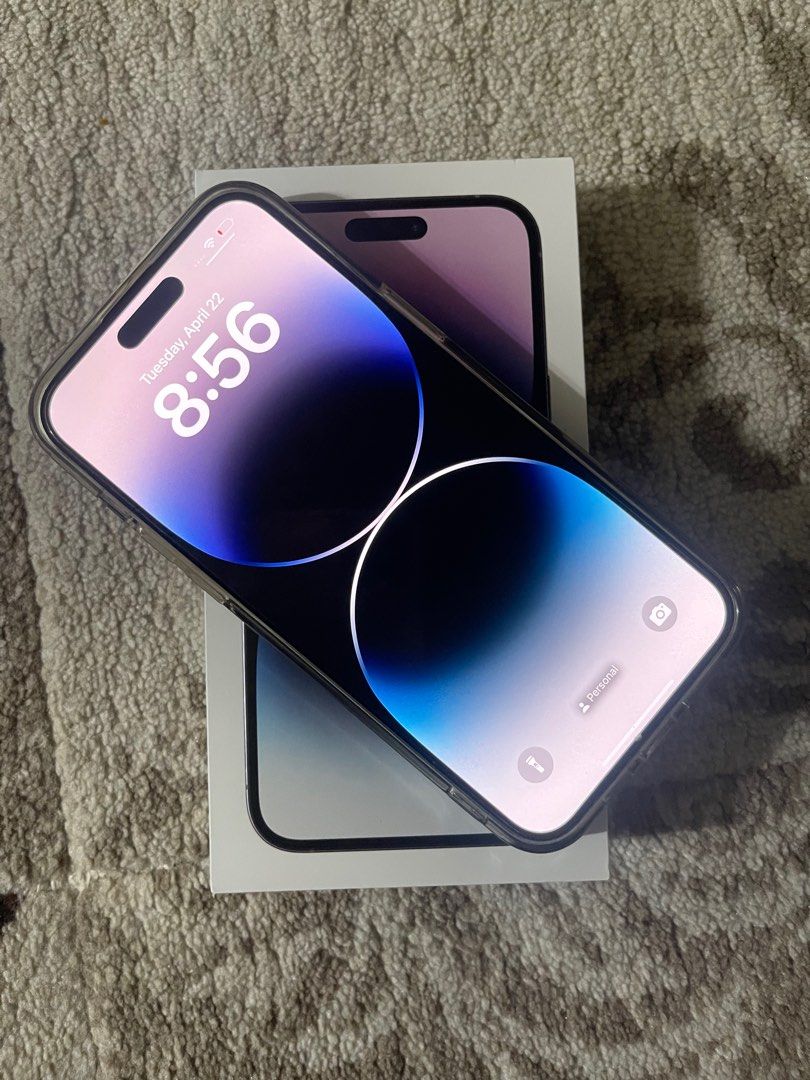 iPhone 14 Pro Max 256GB FU (Category: iPhone 14 Series) located in Manila. Submitted by skirtttz (Listing ID 1365073493, Image 2). Description: iPhone 14 Pro Max 256GB 79% Batt health, Factory Unlocked Face id and truetone working Local Release No issue performance wise check upon meetup With box and cord 33k na lang fixed rush Taguig/bacoor area for meetups.