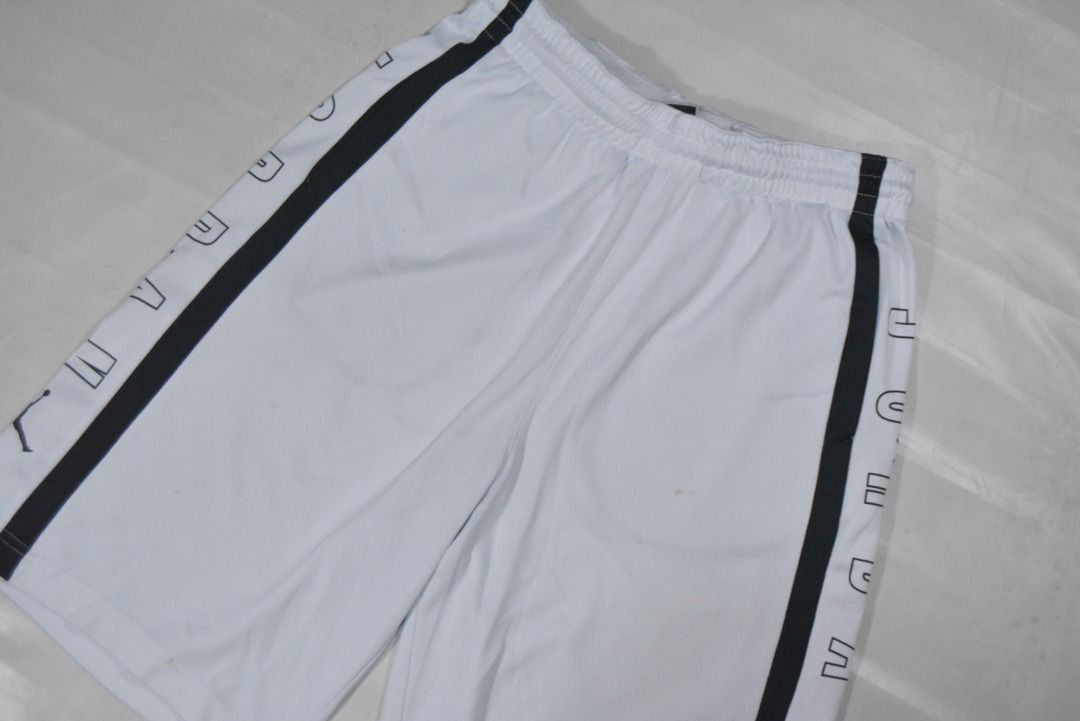 jordan (Category: Shorts) located in Baguio. Submitted by sellingtonshop (Listing ID 1365066303, Image 3). Description: 10. Nike Air Jordan script Shorts YXL fits S mens W: 26-30 L: 21 very Good -washable Stain mine: 480 steal: 580 grab: 680.