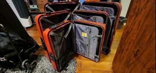 Luggage set