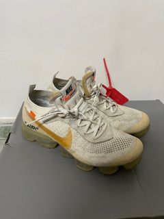 vapormax white size 4