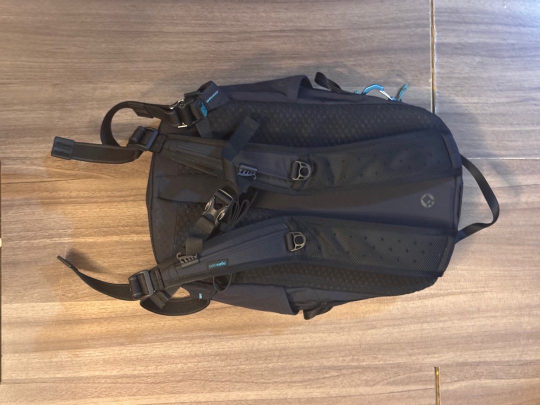 Pacsafe eco 18L anti theft backpack (Category: Backpacks) located in Paranaque City. Submitted by afternine.co (Listing ID 1365098301, Image 2). Description: Shipping c/o buyer.