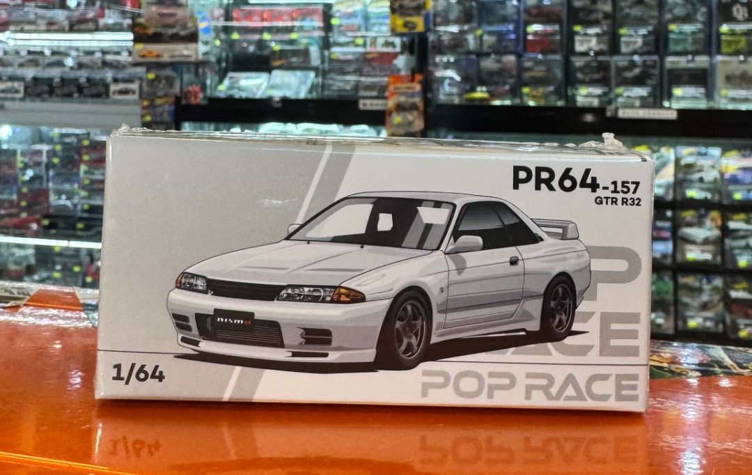 PR64-157 NISSAN GT-R R32 - CRYSTAL WHITE POP RACE（Model