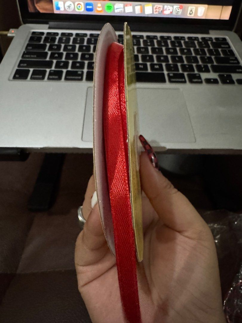 Red Ribbon (1/4 in - 35 yards) (Category: Hair Accessories) located in Bacoor. Submitted by issa_cd (Listing ID 1364980561, Image 2). Description: - 1/4 inches - 1 roll with around 35 yards RFS: used one time only as hair accessory for a concert Location: Molino 3, Bacoor City, Cavite • MOP: Gcash / GoTyme • Gcash: with ₱15 transfer fee • Courier: GogoXpress / LBC / J&T (Sh0pee checkout is not available) • Delivery Fee: will be shouldered by buye