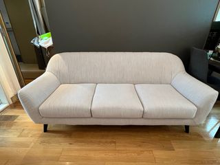 （分類：）位於 。 由 danikaw 提交（商品編號 1365054984，圖片 1）。簡介： 。