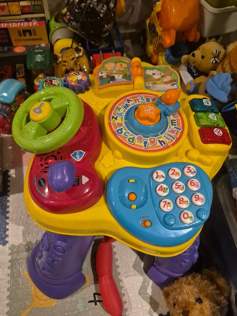 Vtech magic star learning Table (Category: Infant Playtime) located in Singapore. Submitted by hsa31 (Listing ID 1365053361, Image 2). Description: very fun toy. my baby doesn't play with it unfortunately. I don't have the box anymore. very good condition.