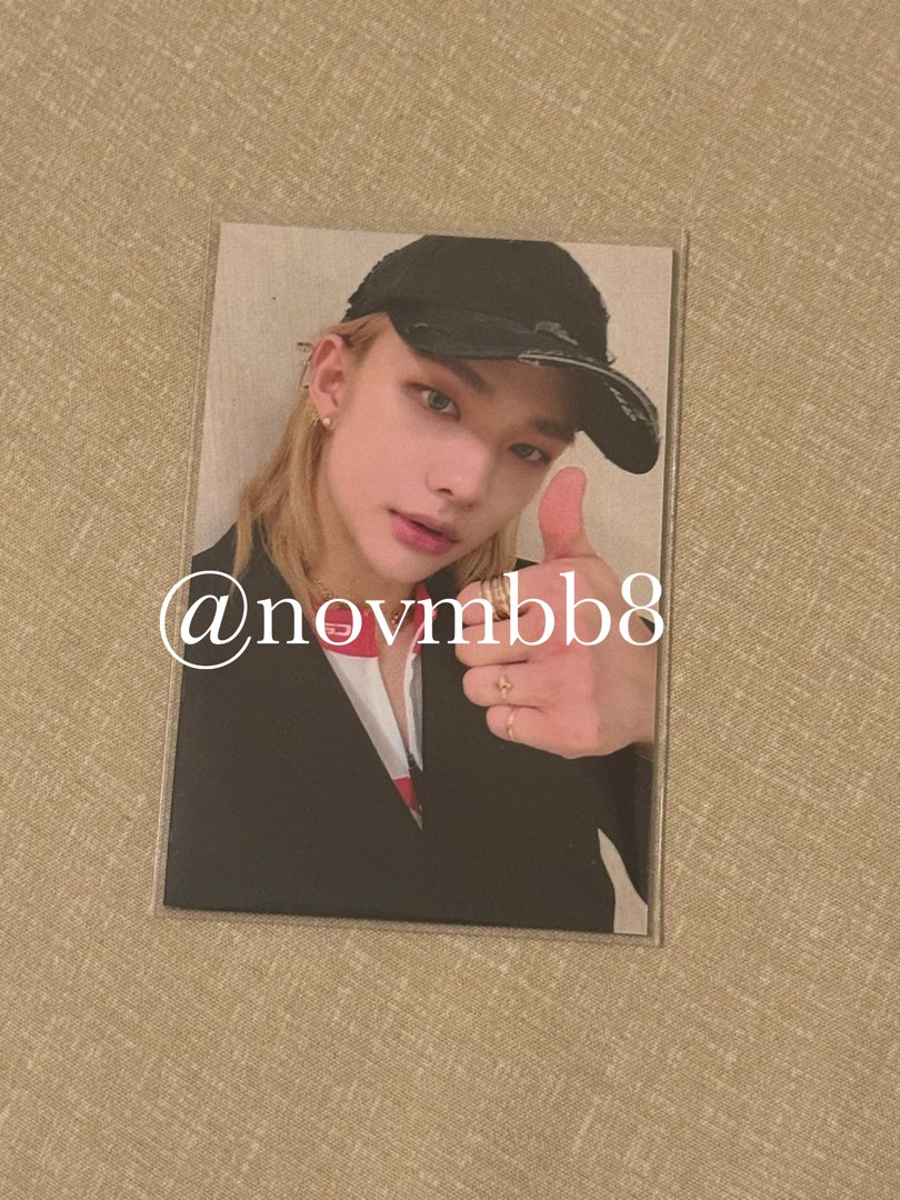 wts RARE stray kids skz hyunjin in life soundwave offline lucky