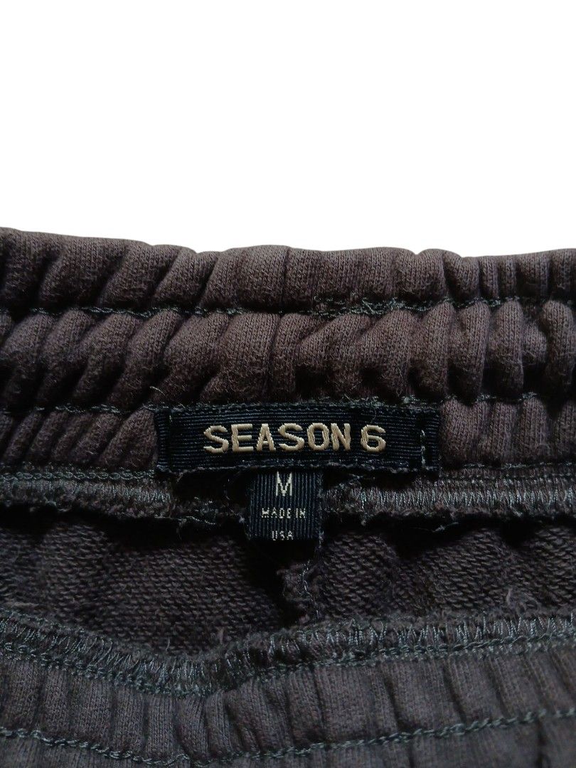 YEEZY SEASON 6 SHORTS (Category: Shorts) located in Infanta. Submitted by mcthrifting (Listing ID 1365017976, Image 3). Description: Issue: (Faded, Pinhole) Condition: 8/10 Color: Brown Size: S Waist: 30 Length: 19 Leg Opening: 12.5 ⬇️ SCROLL DOWN FOR DETAILS Mine: ₱ •Note• - No return policy! - No payment no shipping! - No deleting of comments! - No joyminer/bogus buyer will be posted! - Think before you buy! - Whoever pays first item is already