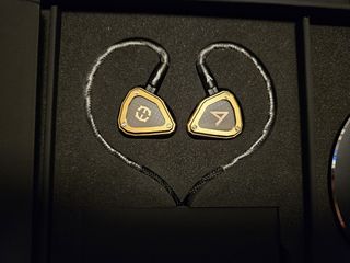 （分類：）位於 。 由 snake2006 提交（商品編號 1365232367，圖片 1）。簡介： 。