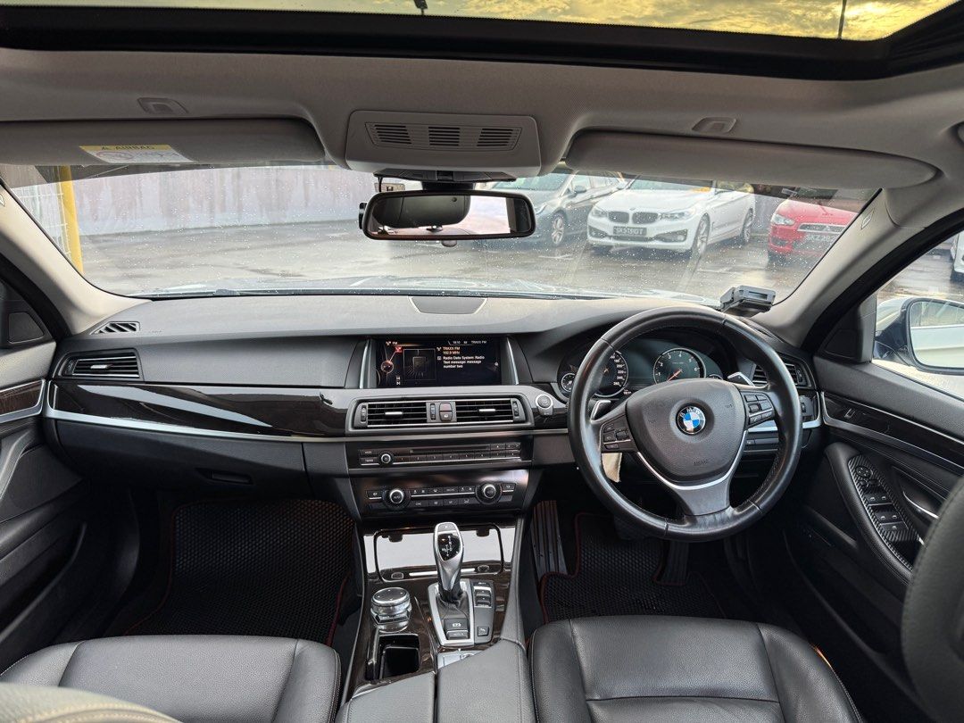 BMW 5 Series Touring 528i (A)62886405828993113