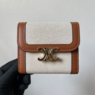 (Category: ) located in . Submitted by mjlenihcpreloved (Listing ID 1322540684, Image 1). Description: .