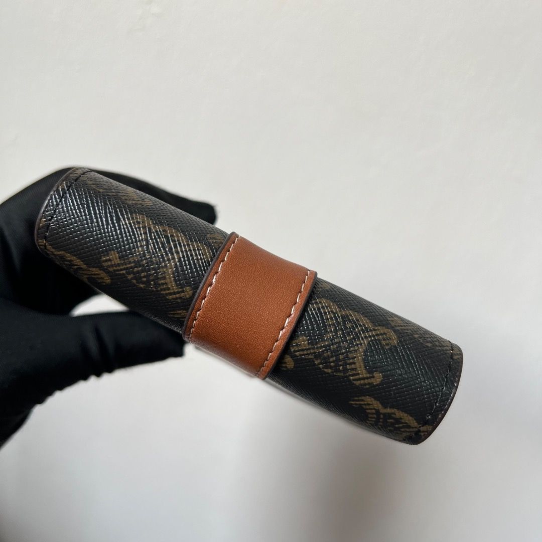 Celine Triomphe Monogram Trifold Wallet (Category: Luxury Bags & Wallets) located in Antipolo. Submitted by mjlenihcpreloved (Listing ID 1318478606, Image 3). Description: .