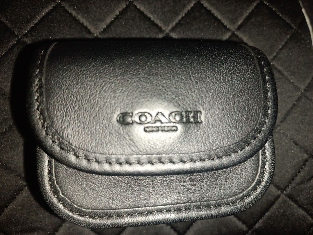 COACH Heritage Plain Leather (Black) CLIP ON BAG (Category: Luxury Bags & Wallets) located in Manila. Submitted by lost.paradise (Listing ID 1365221669, Image 1). Description: AUTHENTIC COACH CLIP ON BAG FROM COACH HERITAGE PLAIN LEATHER BAG GOOD AS NEW FROM USA NO BOX. NO DUSTBAG..