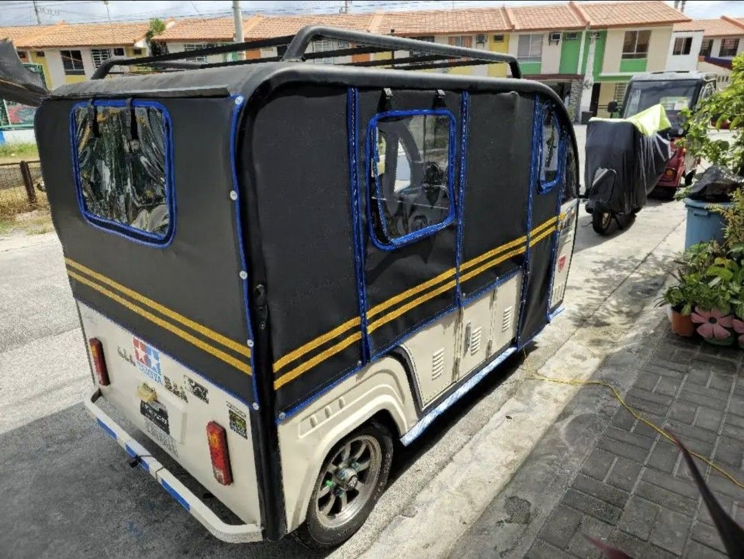 DECC Vihari Vihari Auto (Category: Used Cars) located in Imus. Submitted by kikoexe (Listing ID 1365279082, Image 3). Description: purchased on June 2022. Upgraded battery to Lithium 60V 48AH. Upgraded throttle to foot throttle. Upgraded all lights to LED. Spare tire and wheels still intact. Makapal pa gulong. Yung brakes sa harap medyo mahina, pero yung main brakes sa likod working properly. Tinted na din. RFS: may kotse na Passengers kaya ang 6