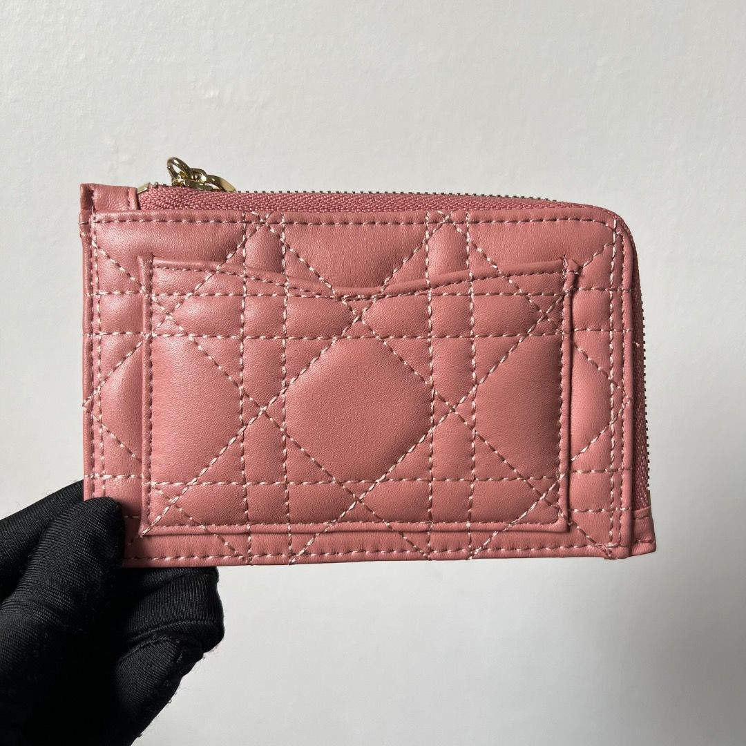 Dior Caro Card Case Pink Wallet (Category: Luxury Bags & Wallets) located in Antipolo. Submitted by mjlenihcpreloved (Listing ID 1321471946, Image 1). Description: .