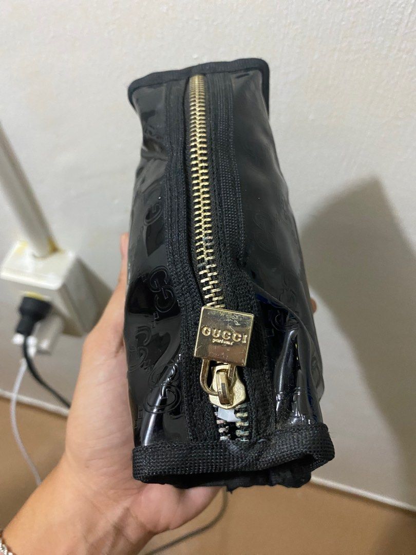 Gucci pouch (Category: Luxury Bags & Wallets) located in Davao. Submitted by kentjustin78161 (Listing ID 1365146986, Image 3). Description: No issue Excellent condition Authentic .