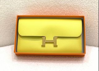 (Category: ) located in . Submitted by CC_closet (Listing ID 1365146288, Image 1). Description: .