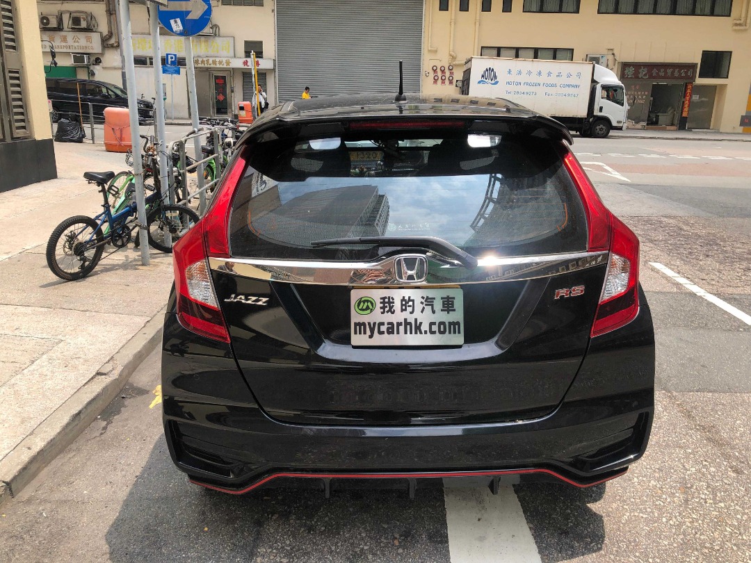 Honda  JAZZ RS GK5 Auto62863174696578114
