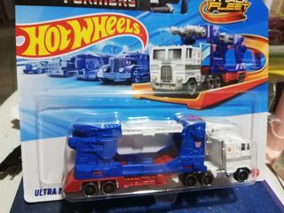 Hotwheels Transformers Ultra Magnus