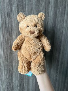(Category: ) located in . Submitted by jellycatgogogo (Listing ID 1365165508, Image 1). Description: .