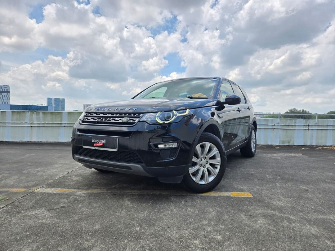 Land Rover Discovery 2.0 Si4 HSE 7-Seater (A) (Category: Used Cars) located in Singapore. Submitted by carousellcars (Listing ID 1365150311, Image 2). Description: Vehicle Features Responsive & smooth 2.0L turbo engine with 237BHP, 9-speed auto, 4WD, cruise control, hill descent, rear aircon, and keyless entry Accessories Sport rims, premium leather seats, touch screen infotainment system, Bluetooth/navigation, reverse camera/LED daytime running 