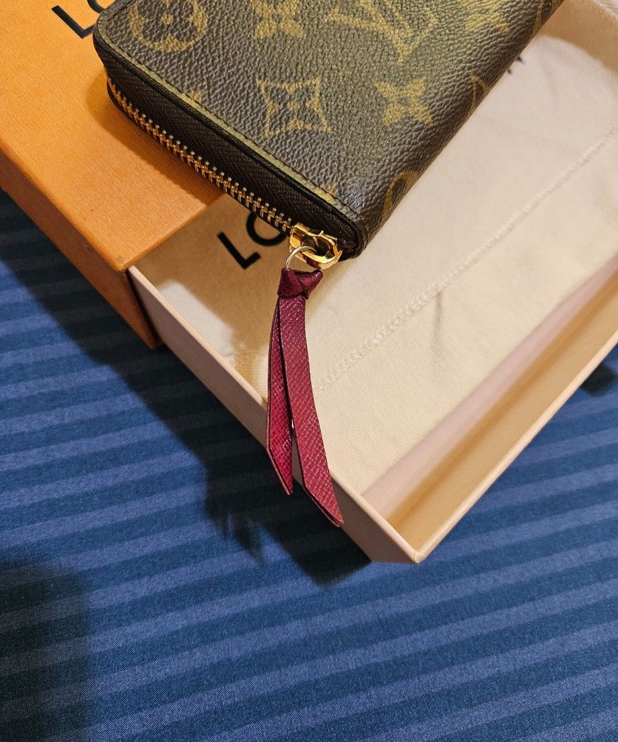 LV Clemence Long Wallet (Category: Luxury Bags & Wallets) located in San Fernando. Submitted by magnoliab67495 (Listing ID 1365188689, Image 3). Description: complete inclusions, with store receipt. dust bag box.