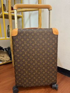 (Kategori: ) berada di . Dikirim oleh mommycl.boutique (ID iklan 1365123695, Gambar 1). Deskripsi: .