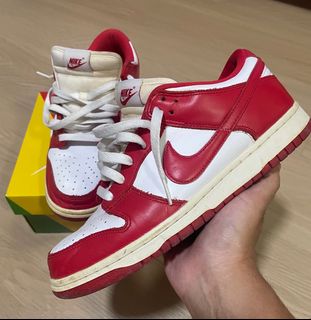 (Category: ) located in . Submitted by ilovesneakerzz (Listing ID 1365237955, Image 1). Description: .