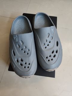 (Category: ) located in . Submitted by znithcloset (Listing ID 1365135165, Image 1). Description: .