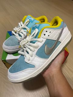 (Category: ) located in . Submitted by ilovesneakerzz (Listing ID 1365238906, Image 1). Description: .