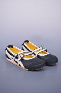 (Category: ) located in . Submitted by outletshoes (Listing ID 1365166270, Image 1). Description: .