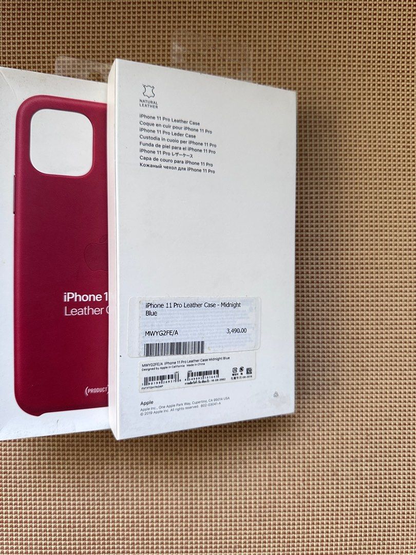 Original iPhone 11 Pro Leather Case (Category: Cases & Sleeves) located in Makati City. Submitted by msn_gdgt (Listing ID 1365248244, Image 2). Description: 500.