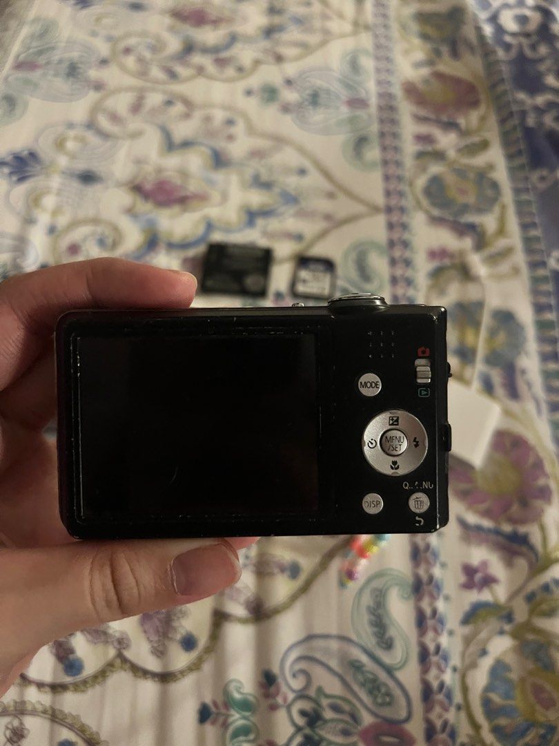 Panasonic Lumix DMC FH2 (Category: Cameras) located in San Mateo. Submitted by katvillalba (Listing ID 1365244305, Image 3). Description: Panasonic Lumix DMC FH2 - 14 megapixel - body cosmetics: 7/10 (signs of usage) - needs repair issues: - lcd flaw (doesn't affect the output) - lens error (unit not turning on/stuck lens) inclusions: - unit - battery - universal charger - SD card - SD card reader for iphone - beaded strap dm for sample shots/iss