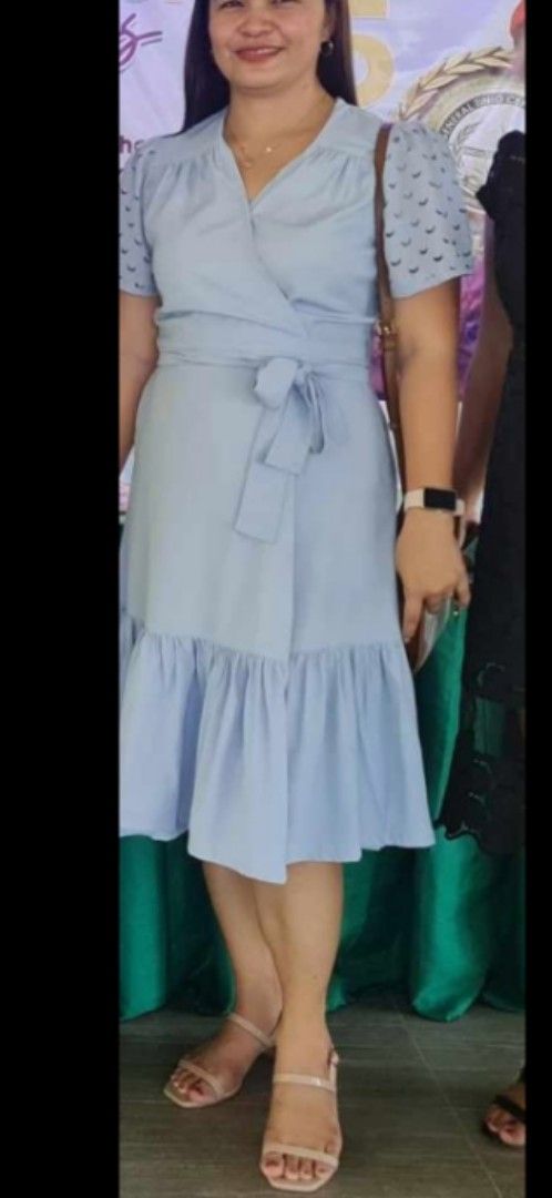 Plains and prints wrap around dress (Category: Dresses) located in Cabanatuan. Submitted by misshell26 (Listing ID 1365124684, Image 2). Description: Small fit to medium, photos when worn if requested.