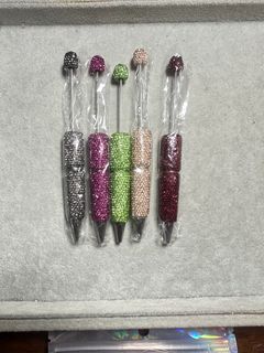 (Category: ) located in . Submitted by fshionfinds (Listing ID 1365140318, Image 1). Description: .