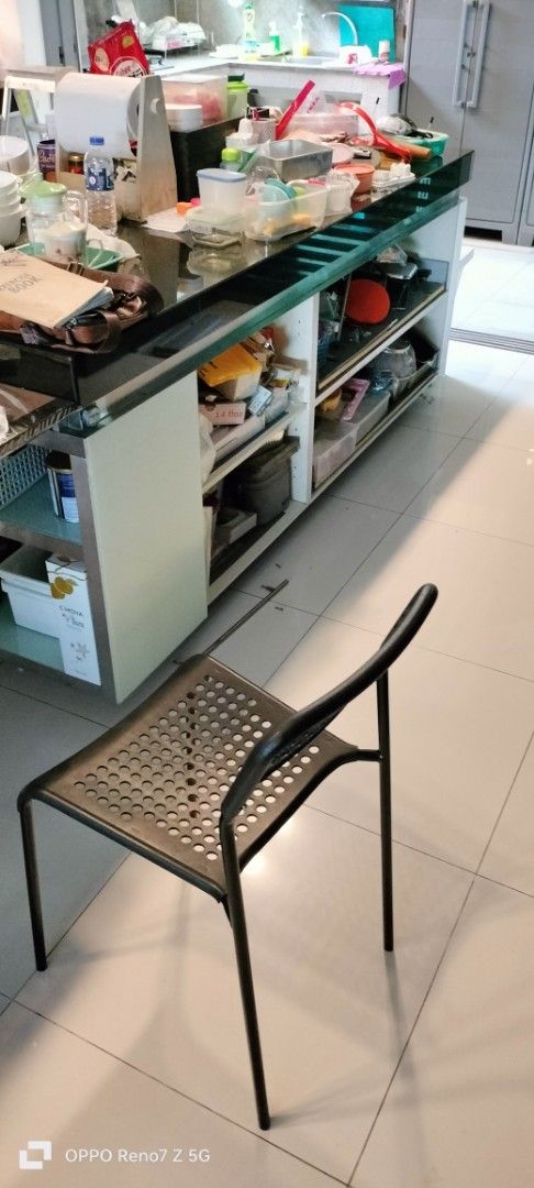 Repair, refurbished & Makeover of 30 yrs old kitchen cabinet62863077779201112