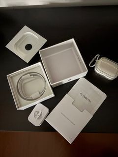 RUSH ‼️READ DESCRIPTION👇🏻 Apple Airpods Pro 2nd Generation Complete Inclusions with free Clear Airpods Case Active Noise Cancellation