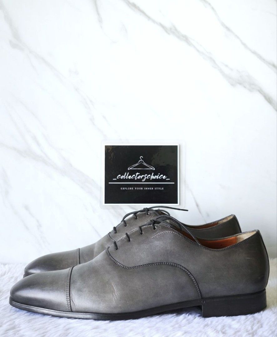 Santoni Charcoal Men's Laced Shoes (Category: Dress Shoes) located in Makati City. Submitted by _collectorschoice_ (Listing ID 1365290653, Image 2). Description: ° Elegant and distinctive, this Oxford lace-up is an emblem of Santoni’s artisanal expertise, bringing refined sophistication to formal looks and extra-special occasions. ° Its fine leather construction is treated with the charming allure of our iconic “velatura” gradated finish. A Goody