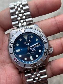 (Category: ) located in . Submitted by watchimpossible (Listing ID 1365130061, Image 1). Description: .