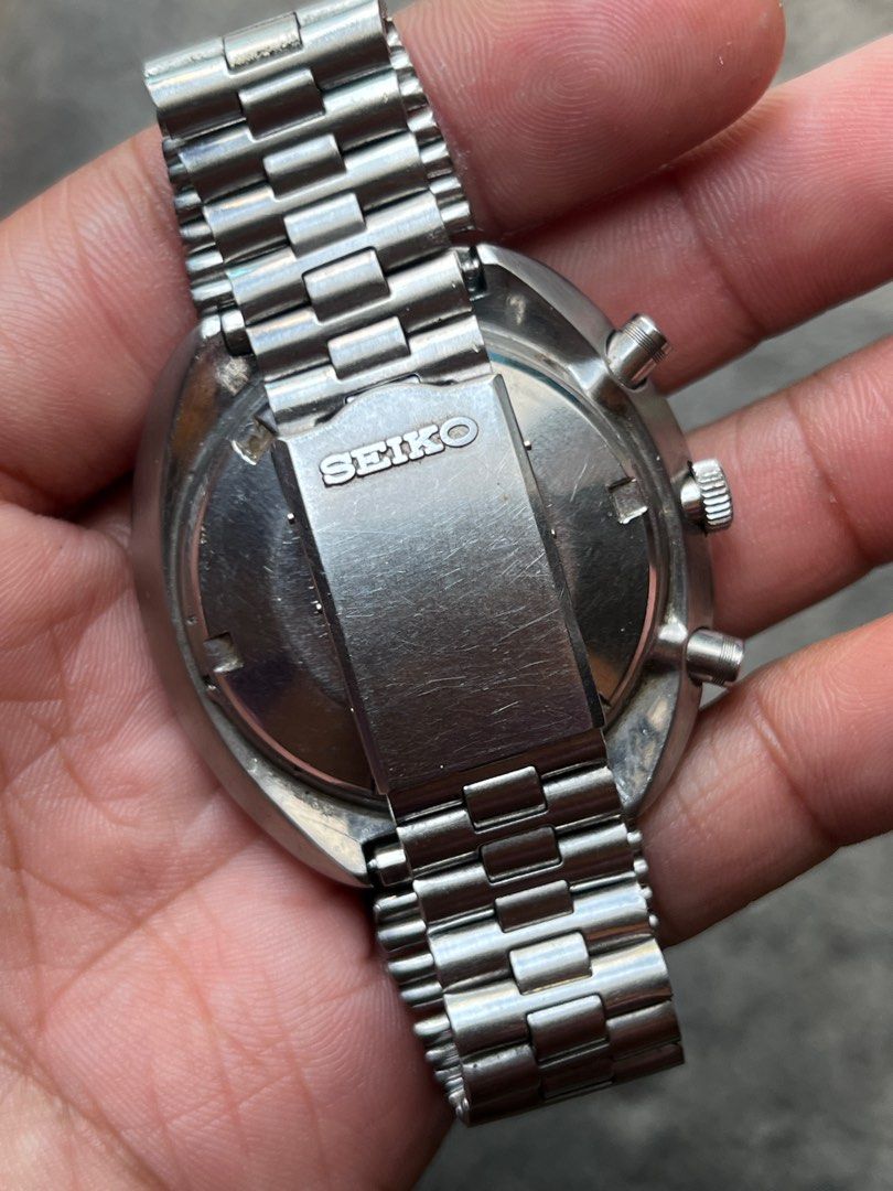 SEIKO SPEEDTIMER UFO (Category: Luxury Watches) located in Quezon City. Submitted by watchimpossible (Listing ID 1365129416, Image 3). Description: Fs. Seiko UFO Case diameter : 44MM Lug Size : 19MM Dial : Matt Black Movement : Automatic Chronograph Case : Stainless Steel Newly service! Fish bone bracelet See photos for better description!.