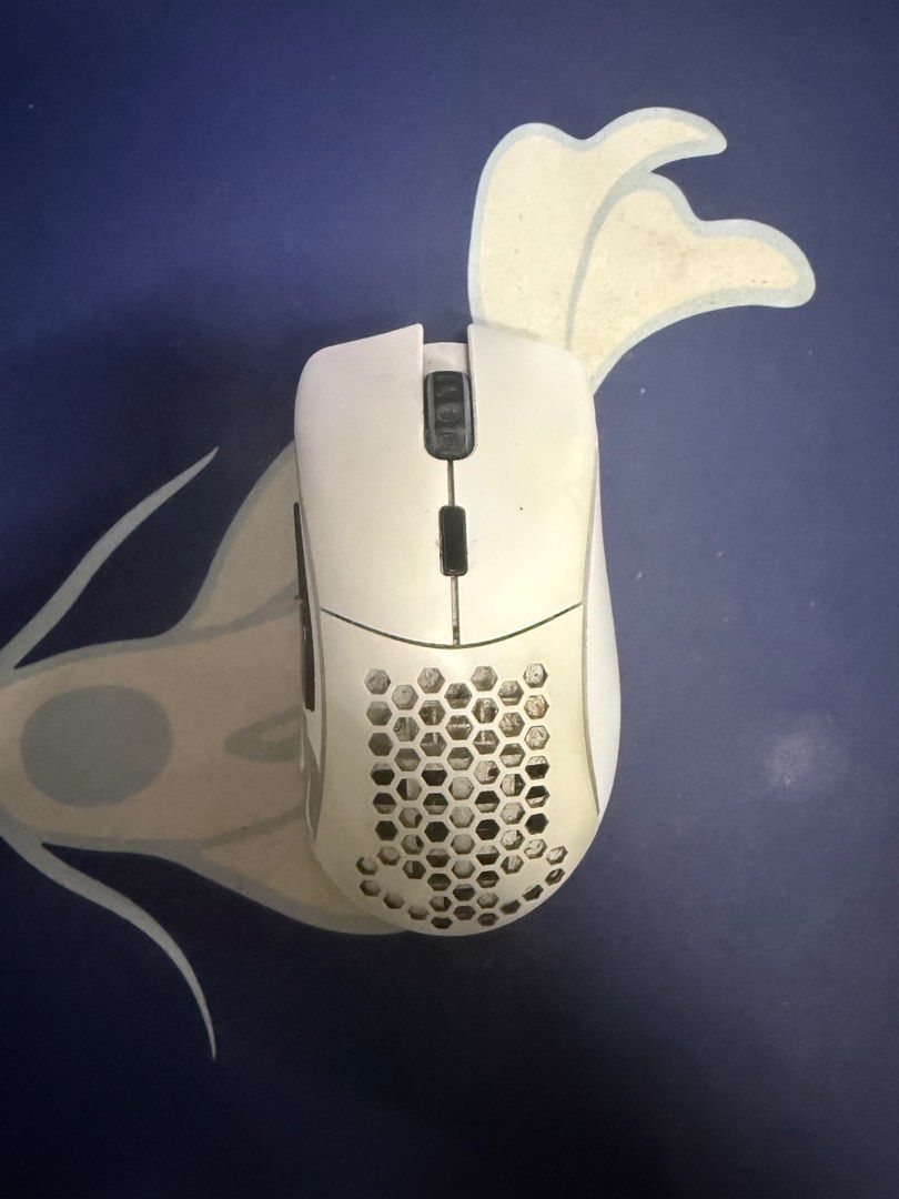 SSD + Mouse Combo (Kingston, Glorious) (Category: Mouse & Mousepads) located in Pasig City. Submitted by teckybirdss (Listing ID 1365229442, Image 2). Description: Kingston A2000 256GB SSD Glorious Model D Wireless 📦 Gently used, in excellent working condition ✅ Tested and fully functional Bonus Freebie: GPU Sag Bracket – keep your graphics card safe and stable! Via delivery/meetup at Robinsons Magnolia.