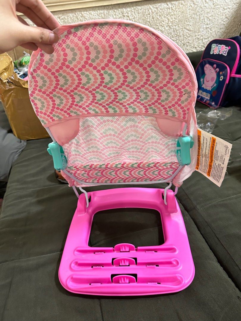 Summer Infant Baby Bath Seat (Category: Bathtub & Bath Accessories) located in Mandaluyong City. Submitted by nev617 (Listing ID 1237656280, Image 2). Description: Safely and securely bathe your newborn in comfort with the Deluxe Baby Bather. A soft, mesh sling cradles your baby, while multiple recline positions provide the most comfortable positioning for your little one, making it the perfect choice from the very first sponge bath. Features: *3