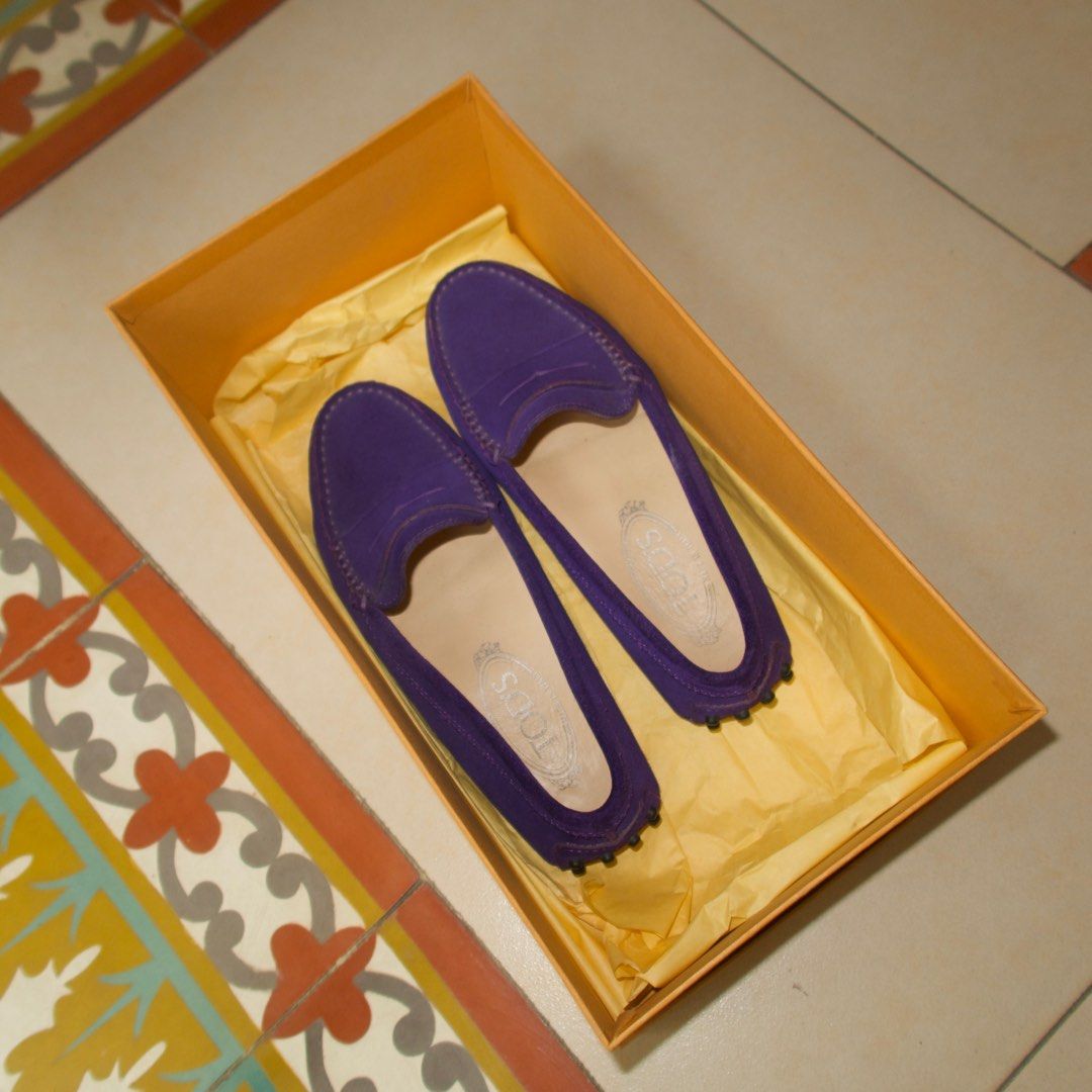 Tod's Suede Pantofola Gommini Loafers (Category: Sneakers & Footwear) located in Manila. Submitted by theawears (Listing ID 1365234413, Image 3). Description: With box! Minimal signs of wear :) Size 35.